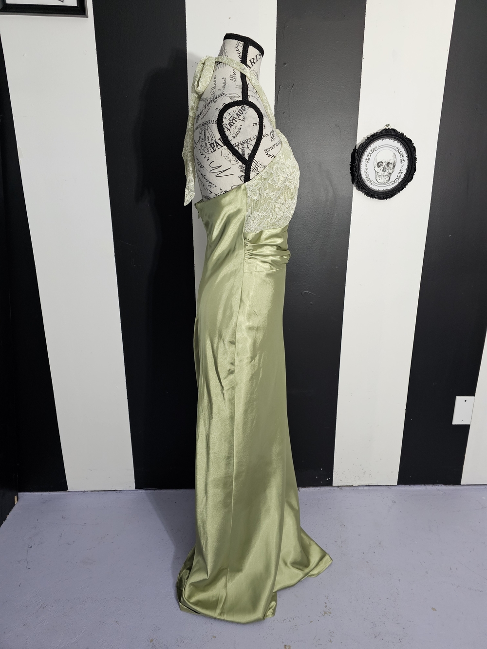 Y2k Halter Lace Bodice Satin Maxi Dress in Light Green - Picture 2 of 6